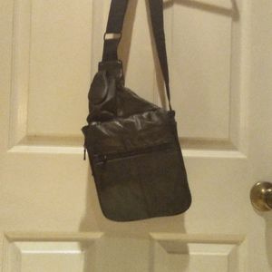Buxton Shoulder Bag, Black Leather, Unisex